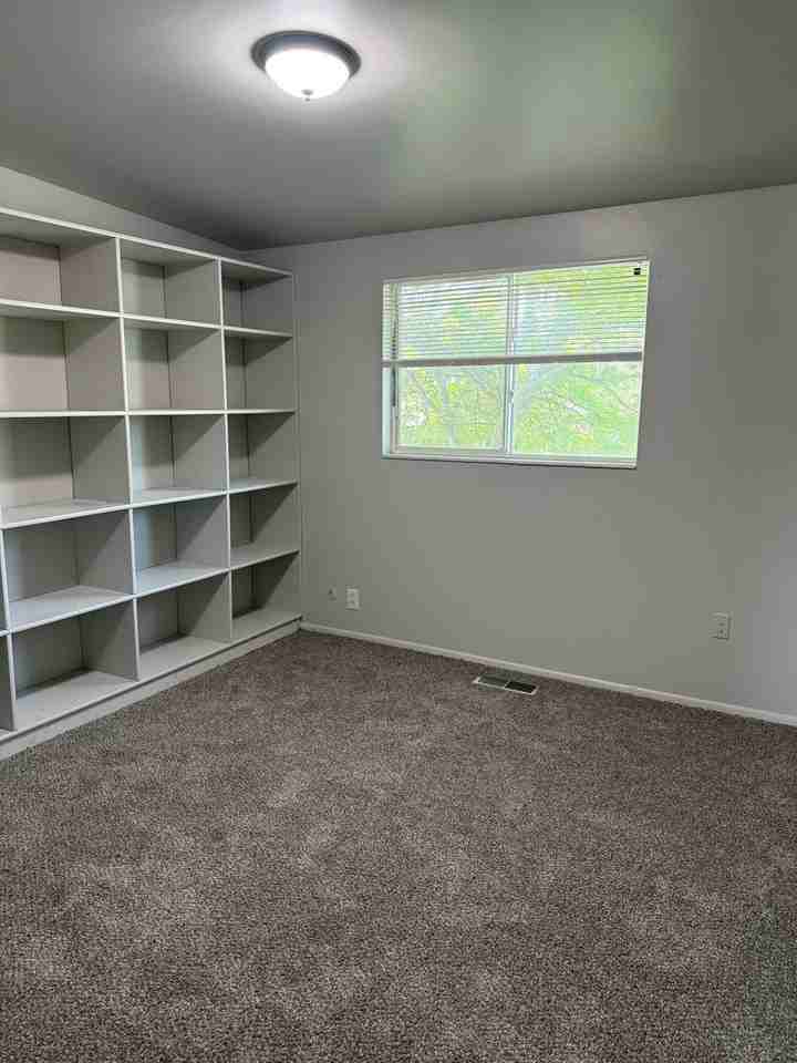 4334 Monroe Blvd - Photo 3 of 5