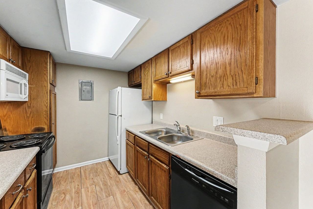 902 S Walden St #208 - Photo 7 of 23