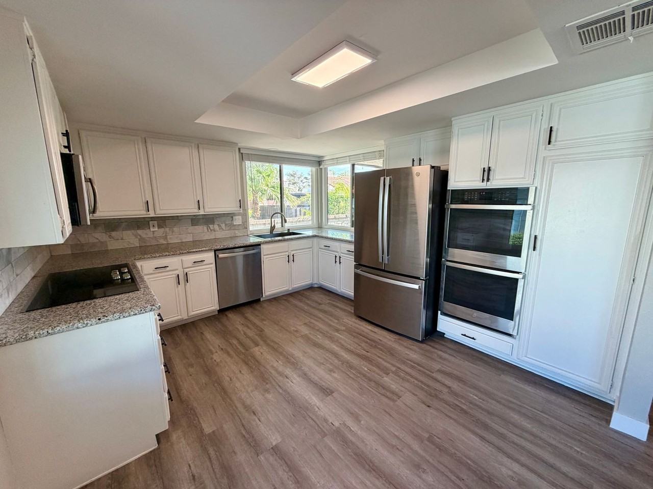 3142 Espanol Dr - Photo 3 of 13