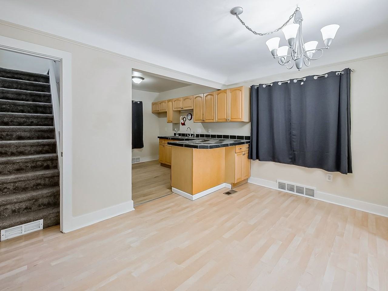 358 S Marshall St - Photo 5 of 41