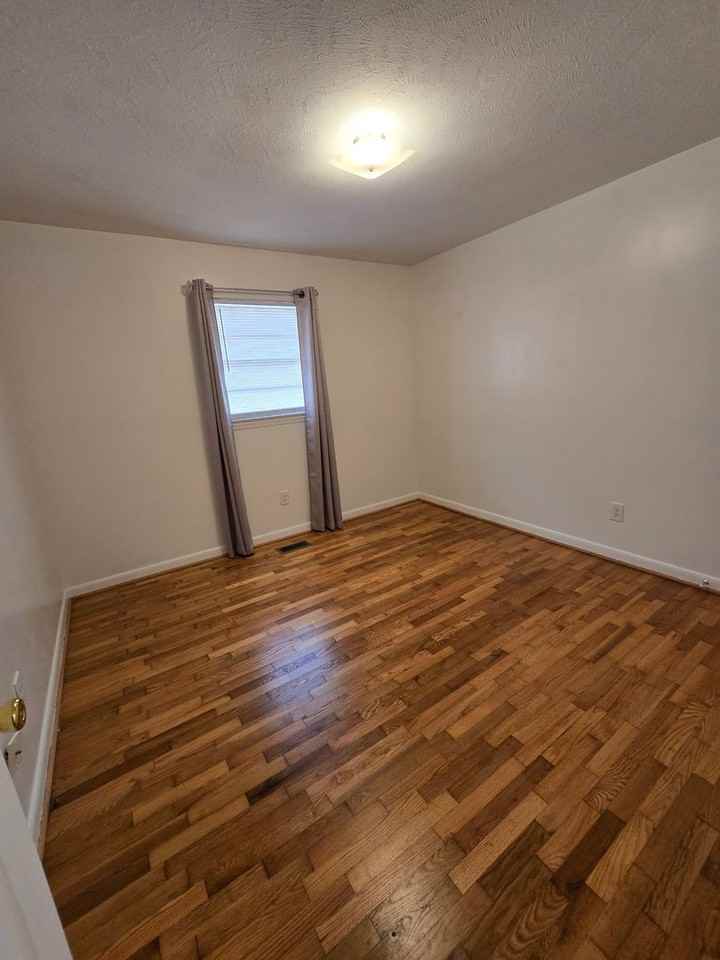 3120 Phillies Cir - Photo 6 of 15