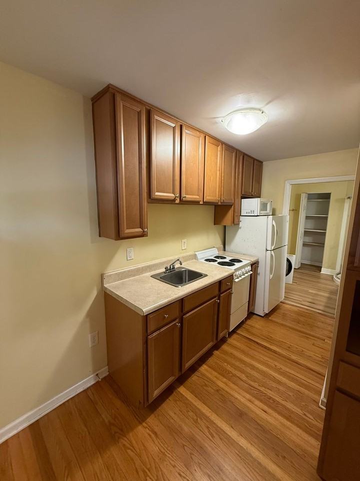 206 Andrews Ln - Photo 5 of 8