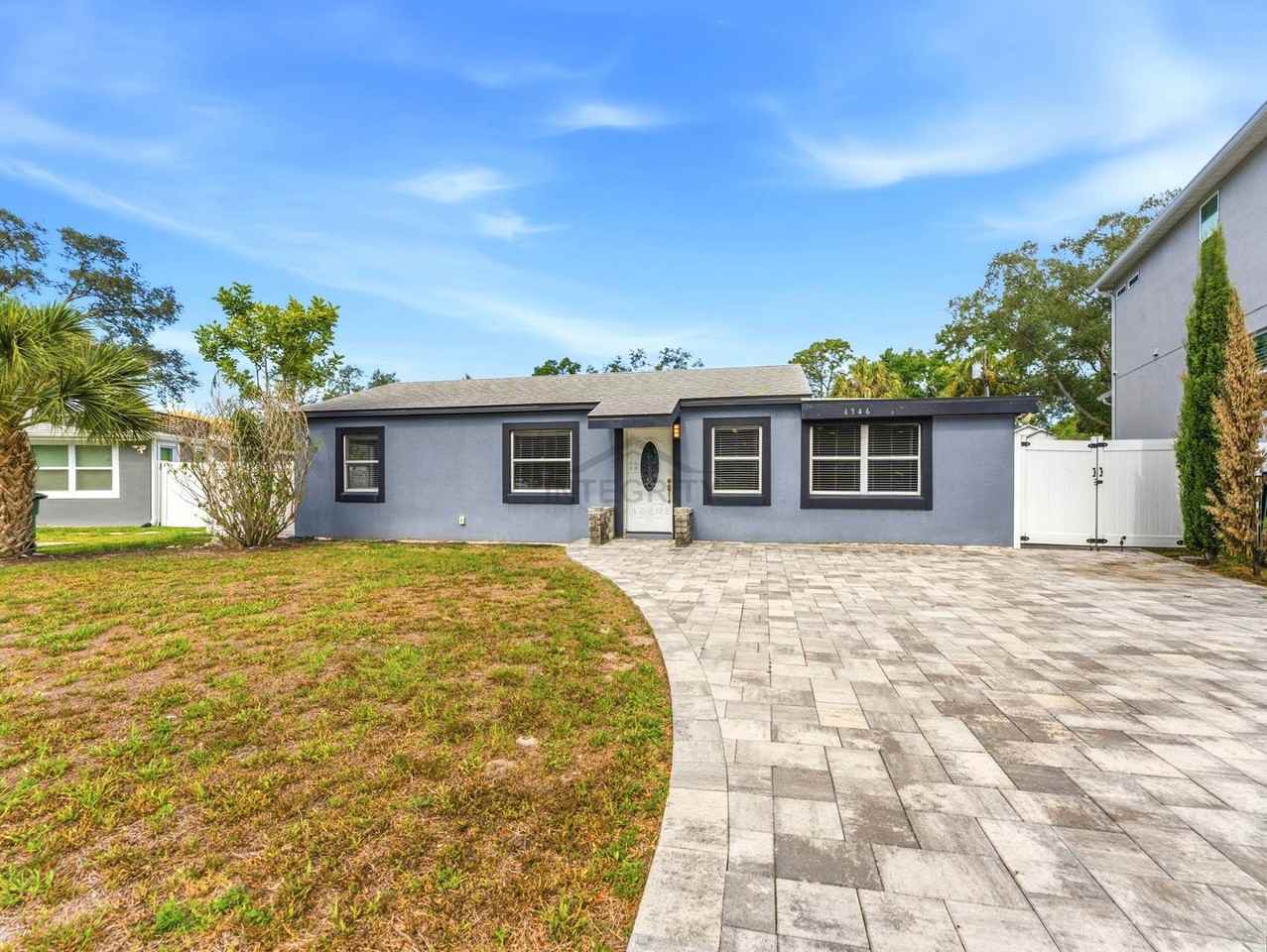 4746 W Anita Blvd - Photo 3 of 37