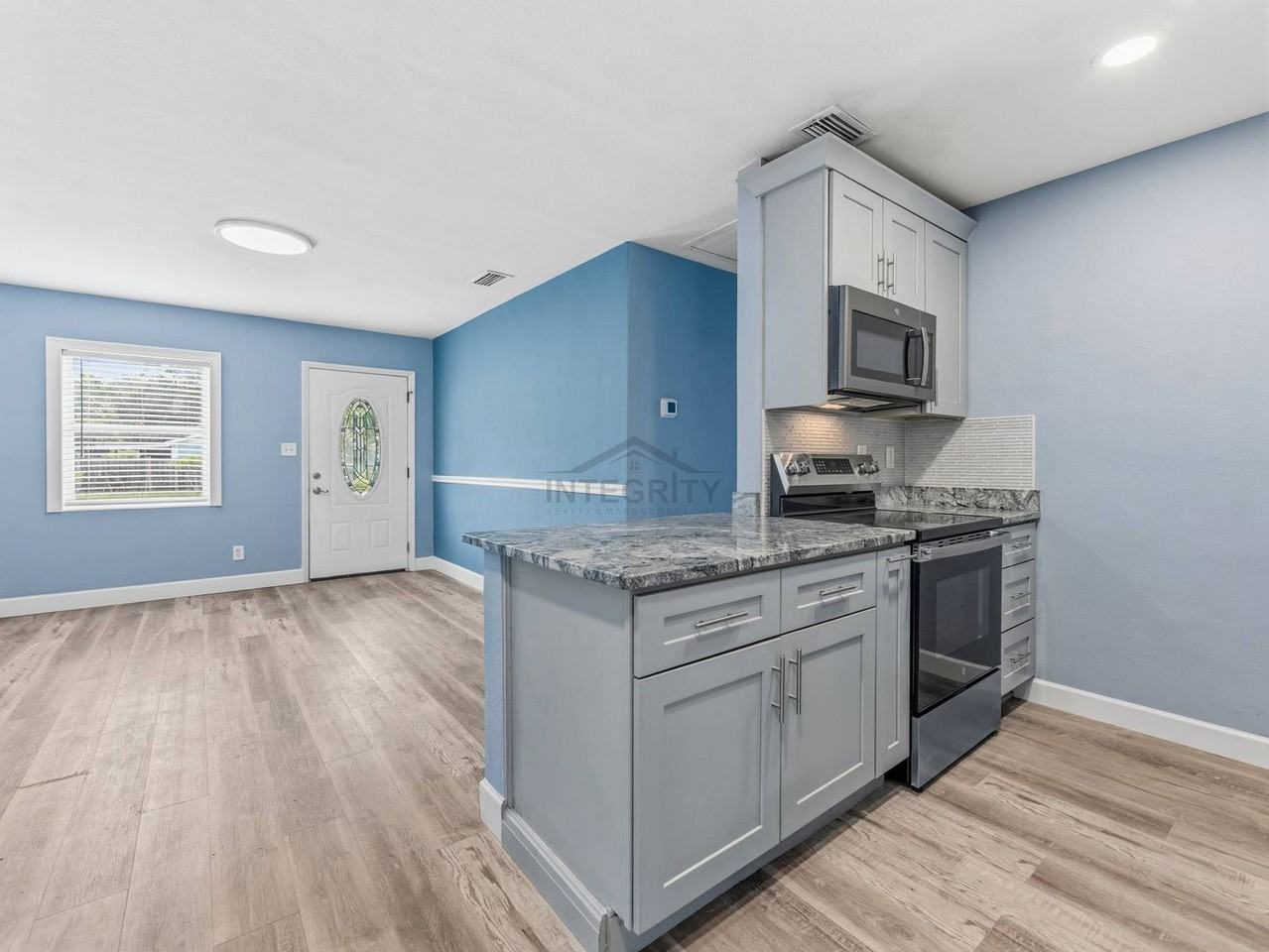 4746 W Anita Blvd - Photo 7 of 37