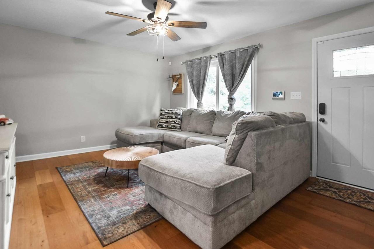 1118 Britton Springs Rd - Photo 3 of 16