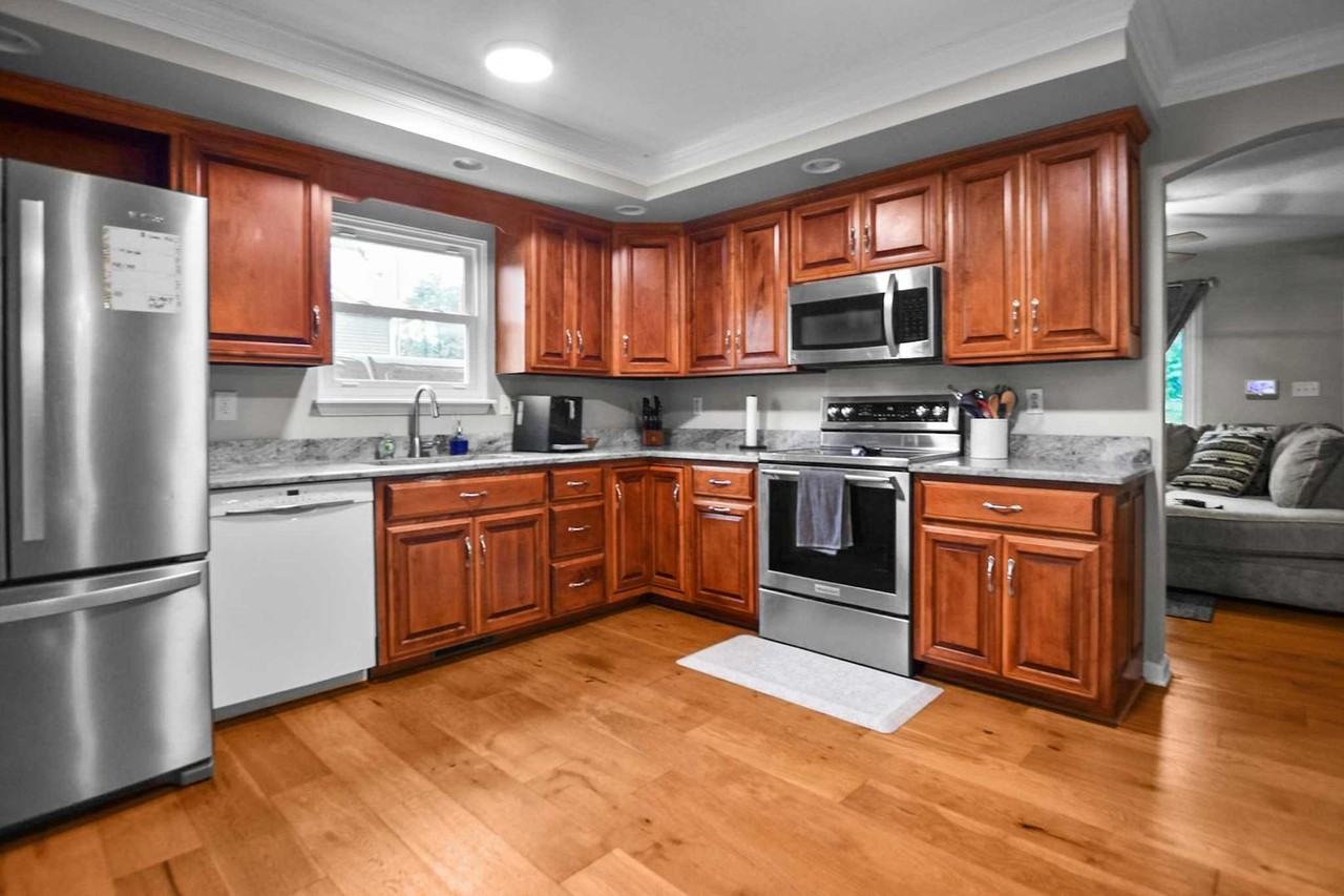 1118 Britton Springs Rd - Photo 6 of 16