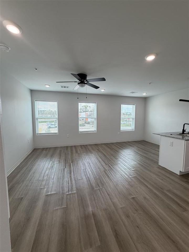 Judson Lofts - Photo 2 of 8