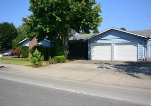 1105 N Parkway Ave - Photo 1 of 1