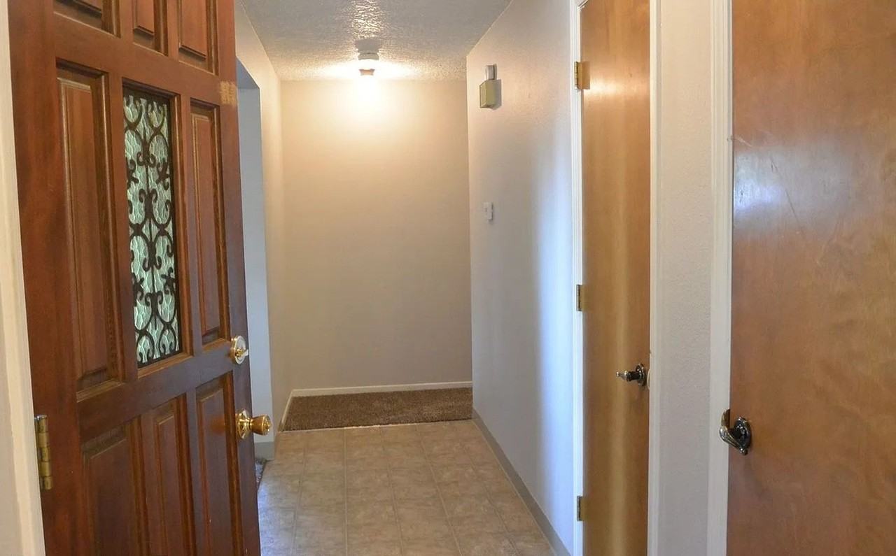 1105 N Parkway Ave - Photo 5 of 23