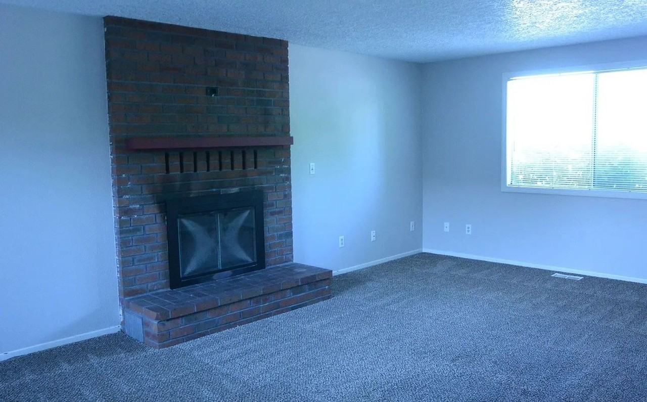 1105 N Parkway Ave - Photo 6 of 23