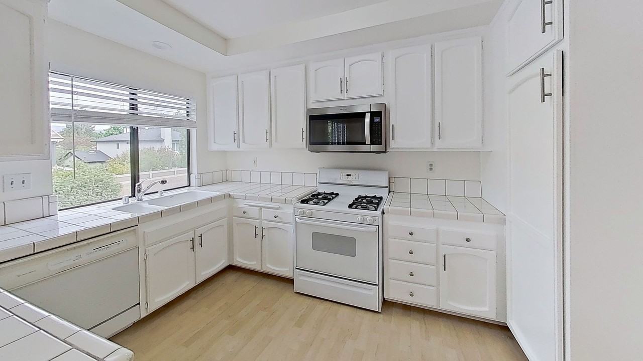 22525 Sherman Way #807 - Photo 7 of 23