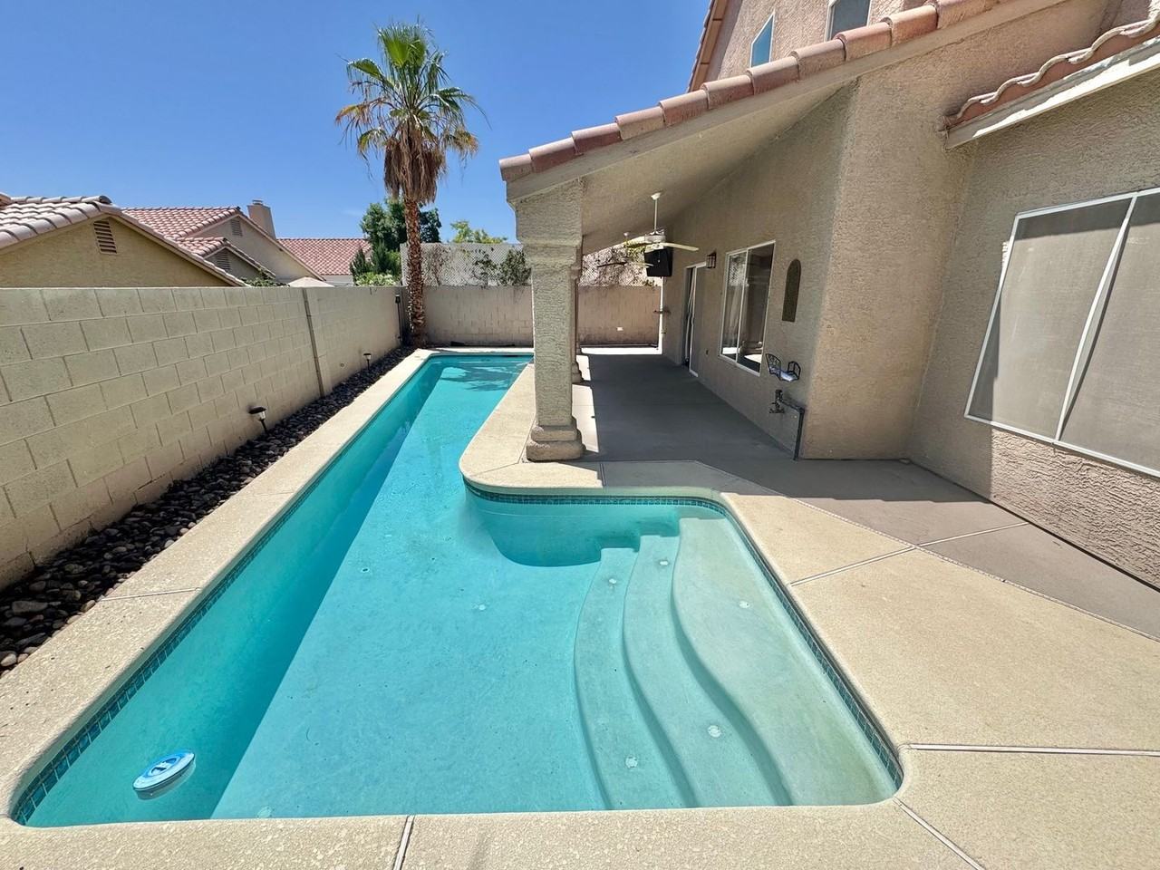 216 Chiquis Ct - Photo 2 of 35