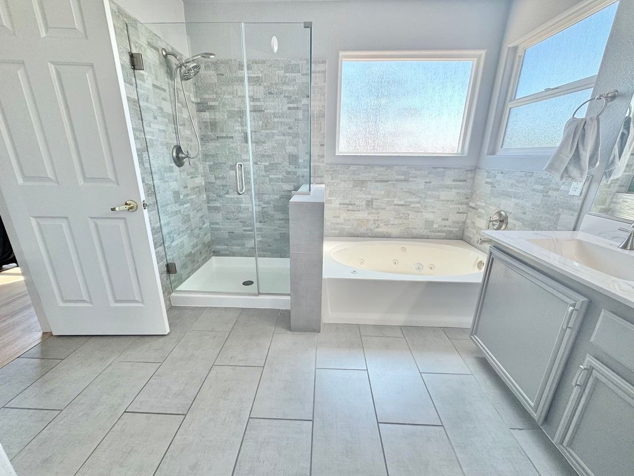216 Chiquis Ct - Photo 5 of 35