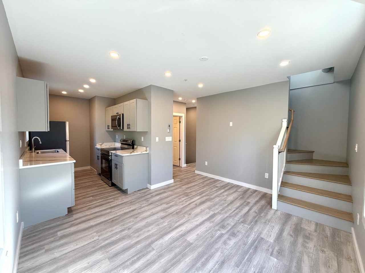 176 Smith Ave