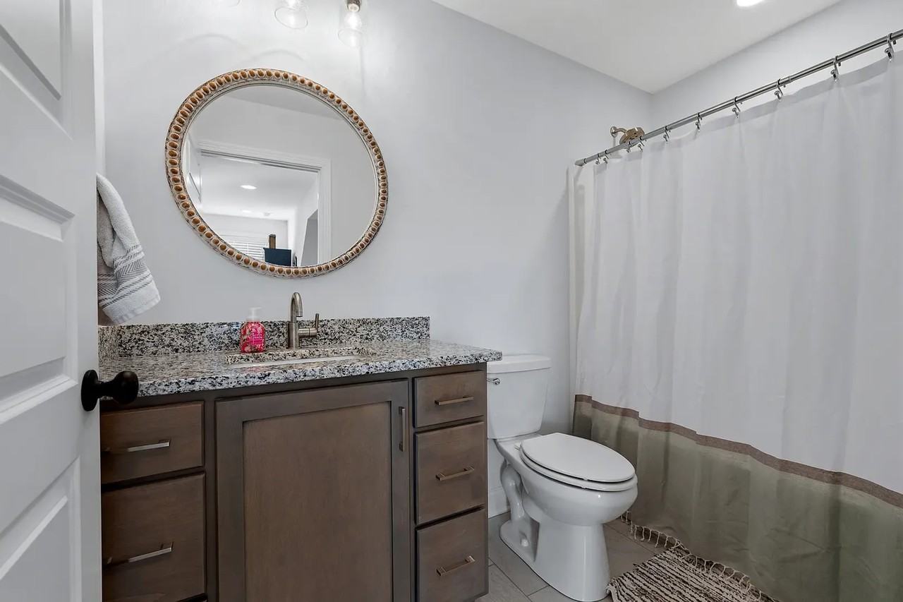 637 Boston Park Dr - Photo 4 of 15