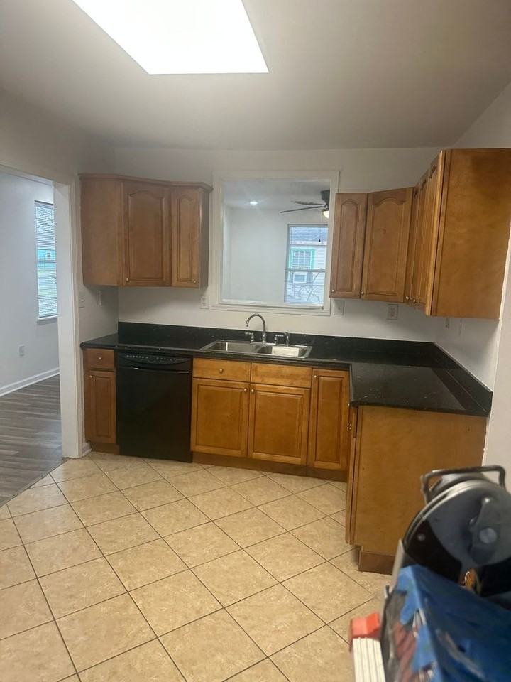 4304 Pauger St - Photo 4 of 8