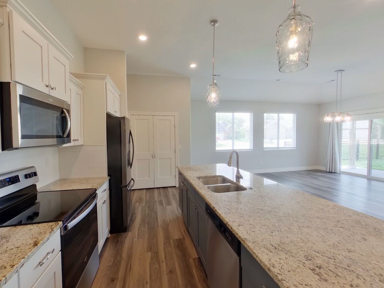 15024 W Hayden St - Photo 4 of 15