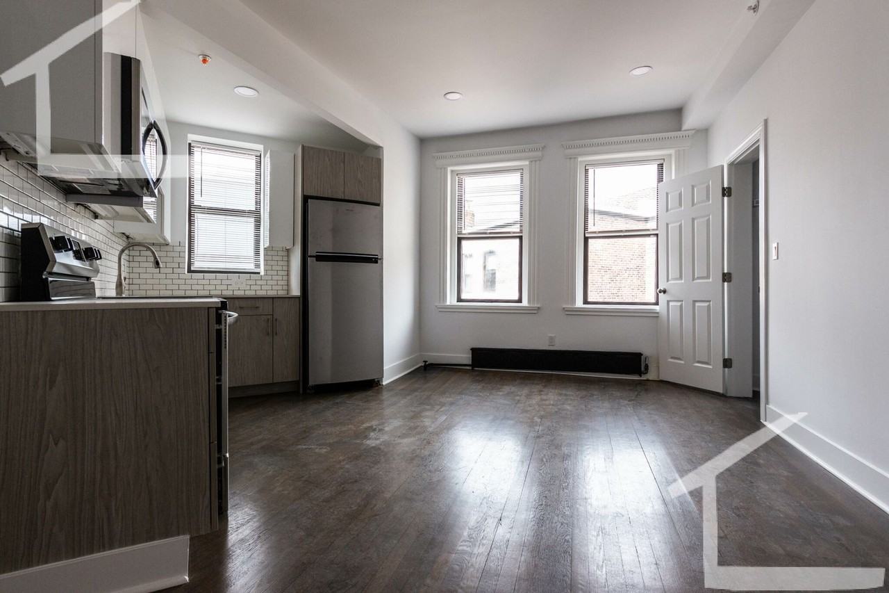 13 Queensberry St - Photo 5 of 9