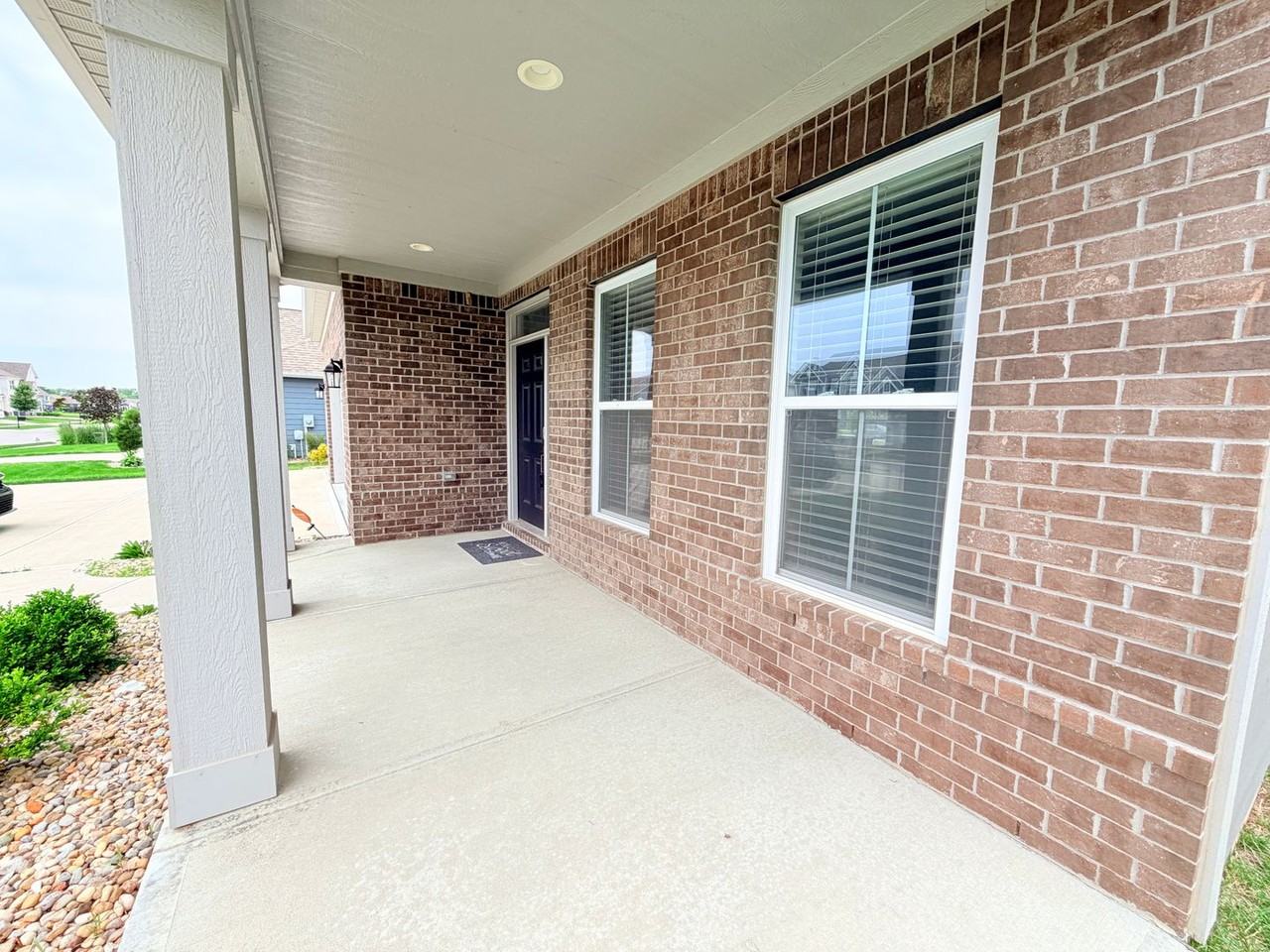 4030 Omaha Dr - Photo 5 of 50