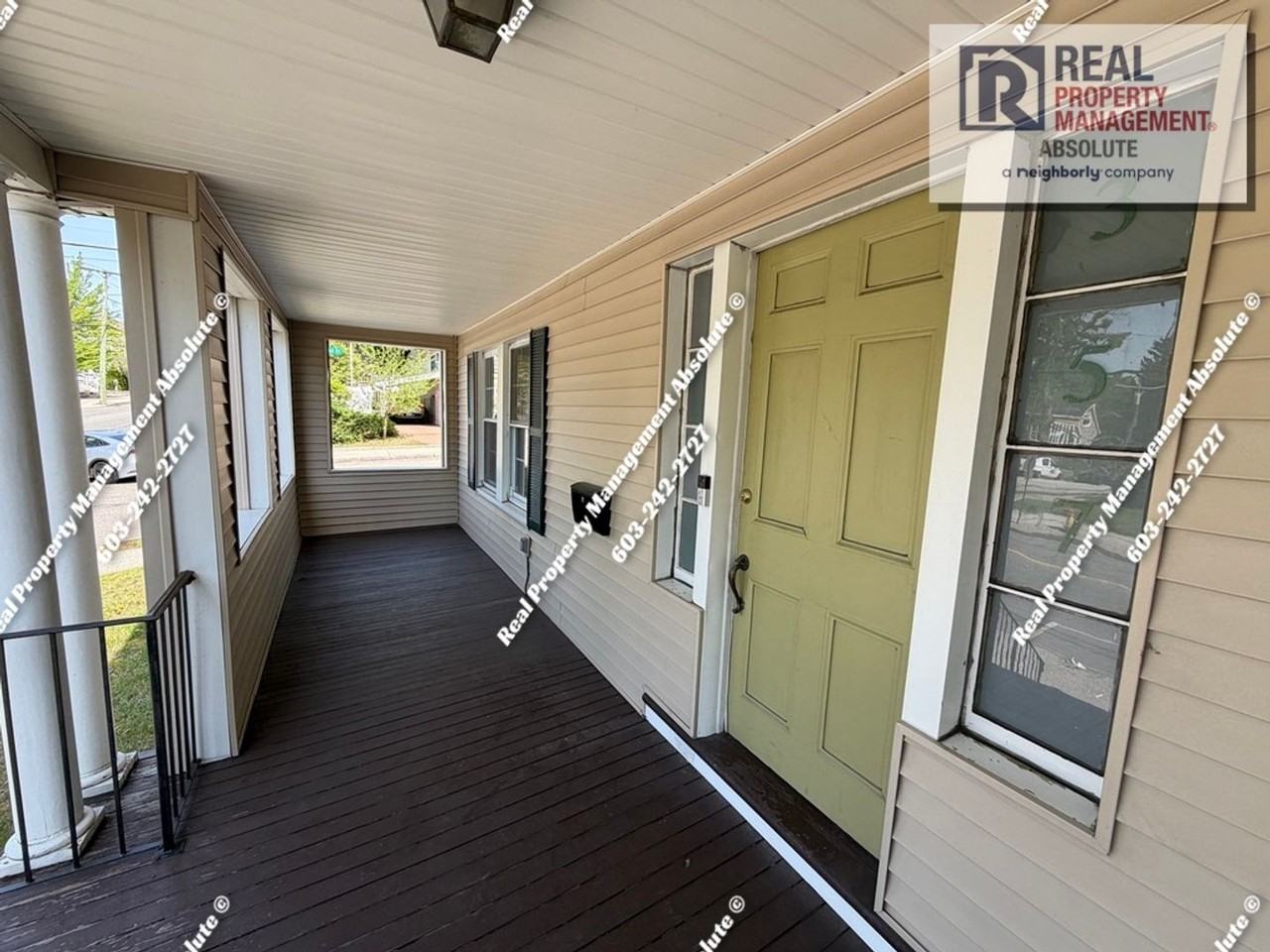 357 Bridge St - Photo 4 of 28