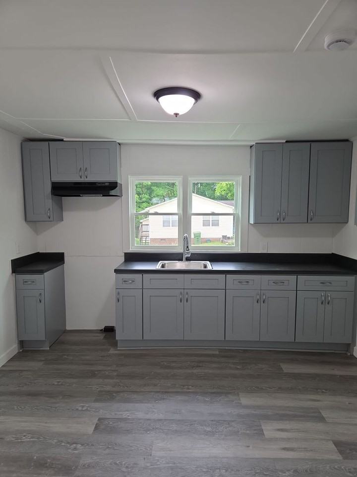 201 N Gregory St - Photo 3 of 13