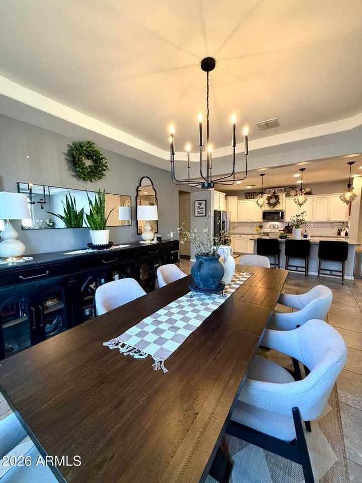 8216 S 42nd Ln - Photo 7 of 14