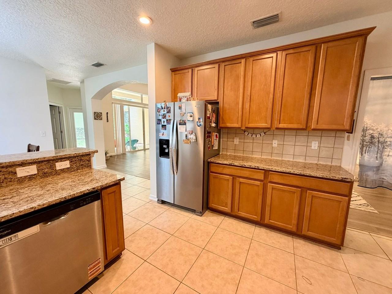 2411 Golfview Dr - Photo 7 of 24
