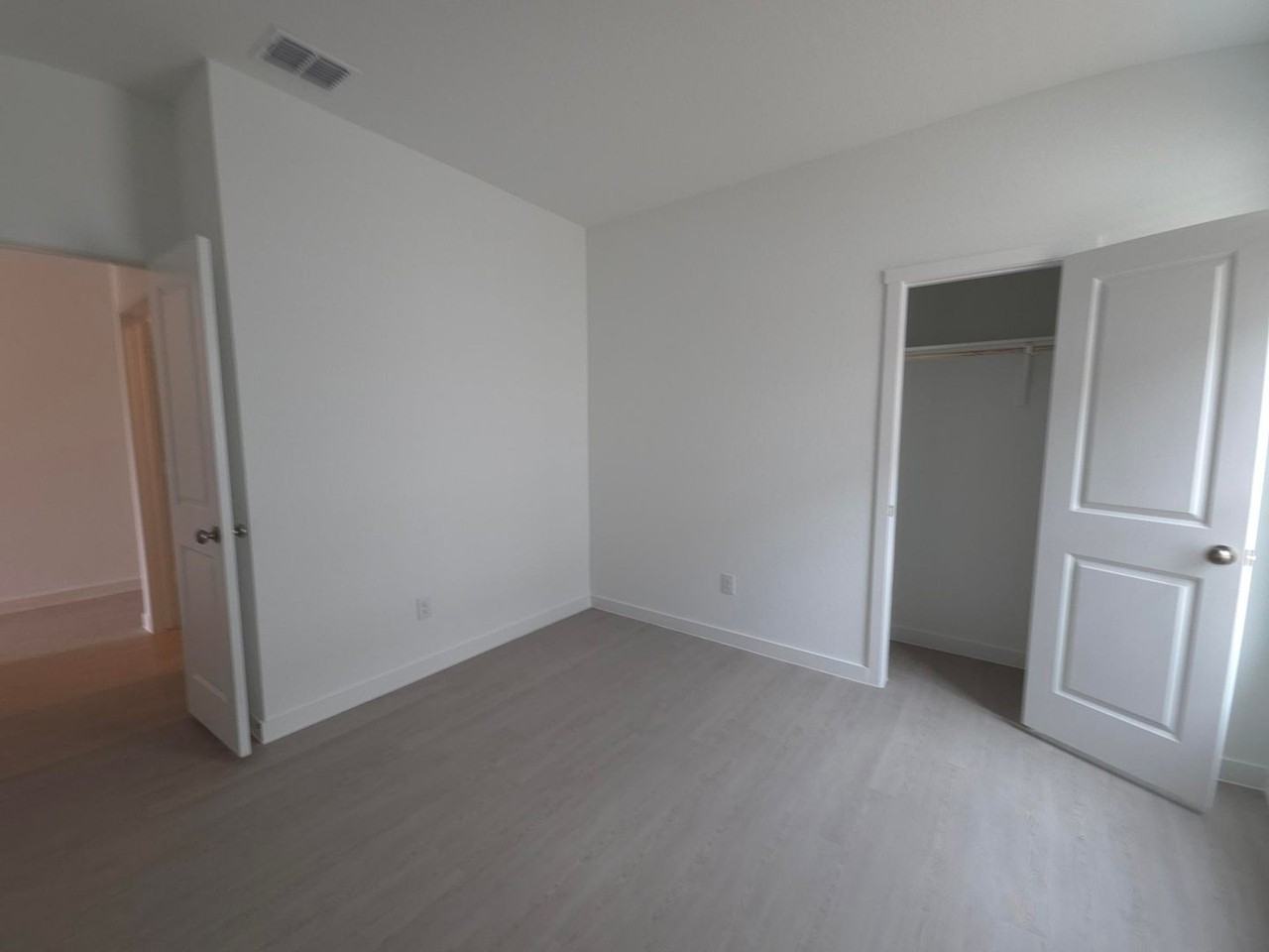 243 Juanita Way - Photo 7 of 17