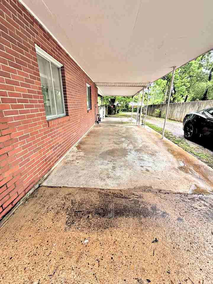 1006 Danville Rd Sw - Photo 4 of 16