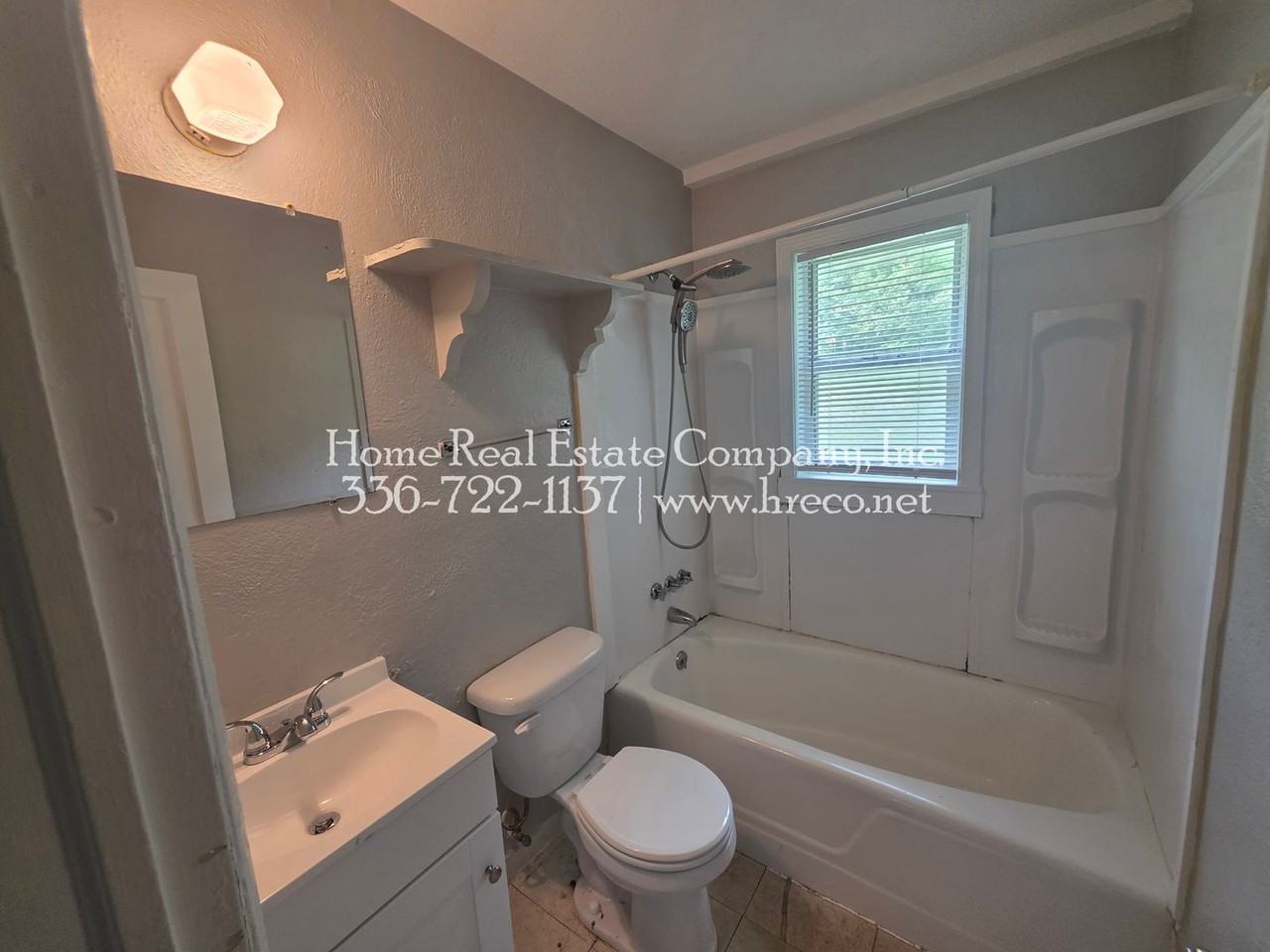 921 Taft St - Photo 2 of 8
