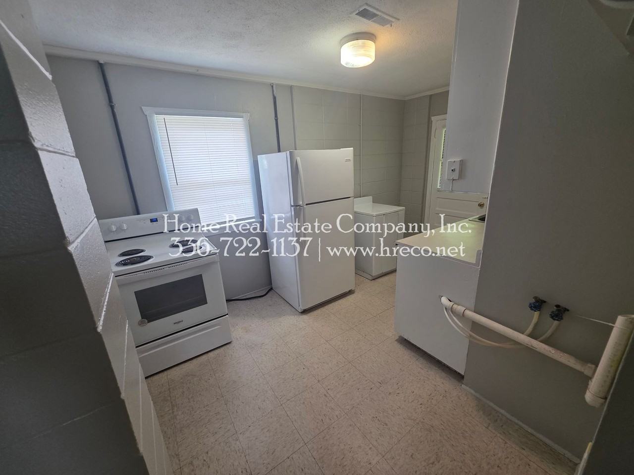 921 Taft St - Photo 3 of 8