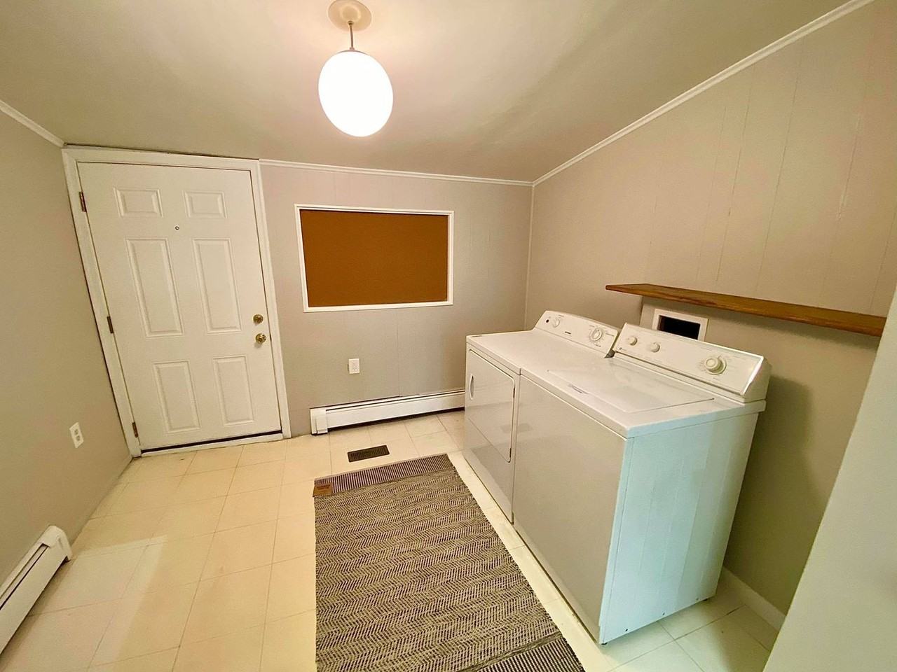 1309 Hull St - Photo 6 of 17