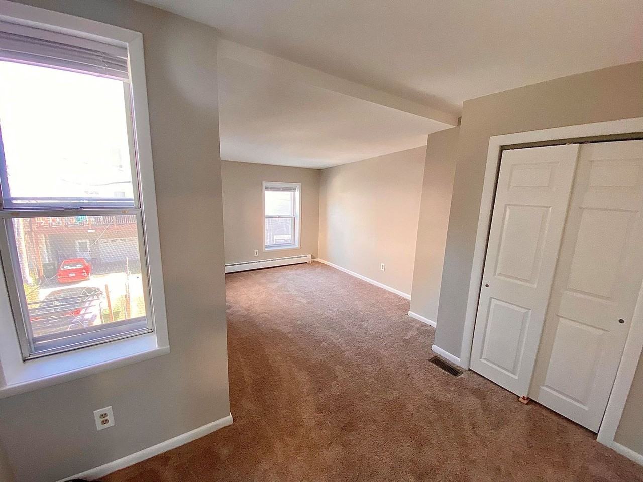 1309 Hull St - Photo 7 of 17