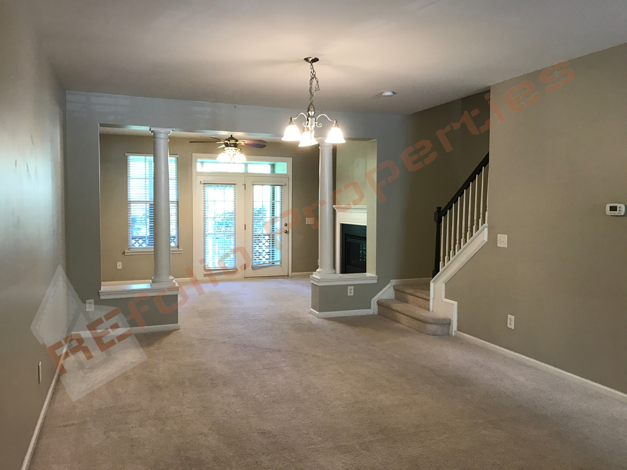 3015 Freeport Dr - Photo 5 of 20