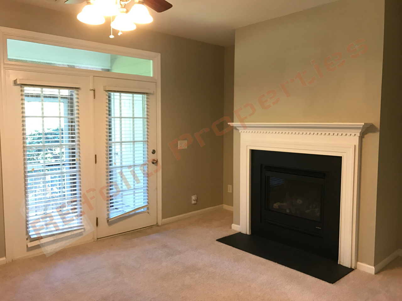 3015 Freeport Dr - Photo 7 of 20
