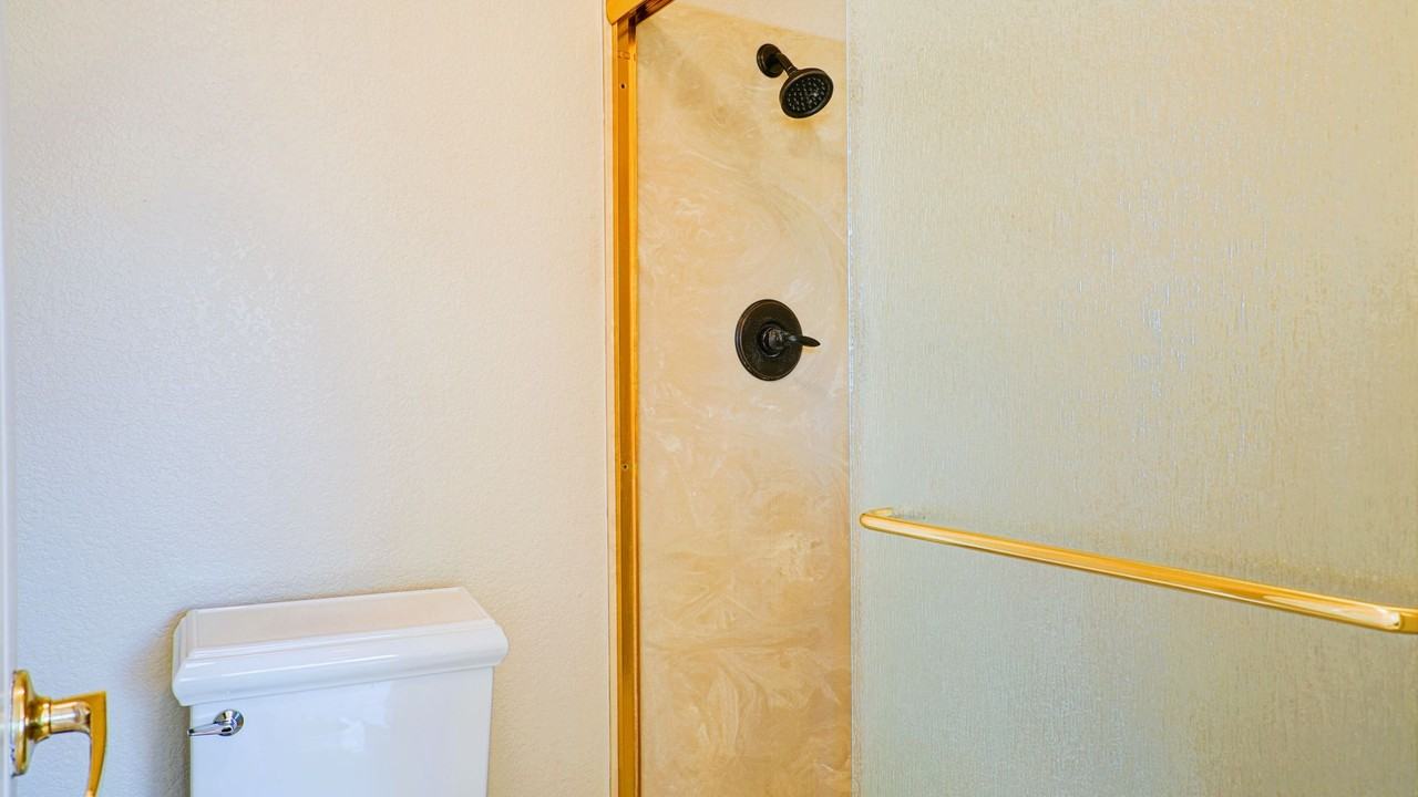7202 Ruby Ct - Photo 5 of 27