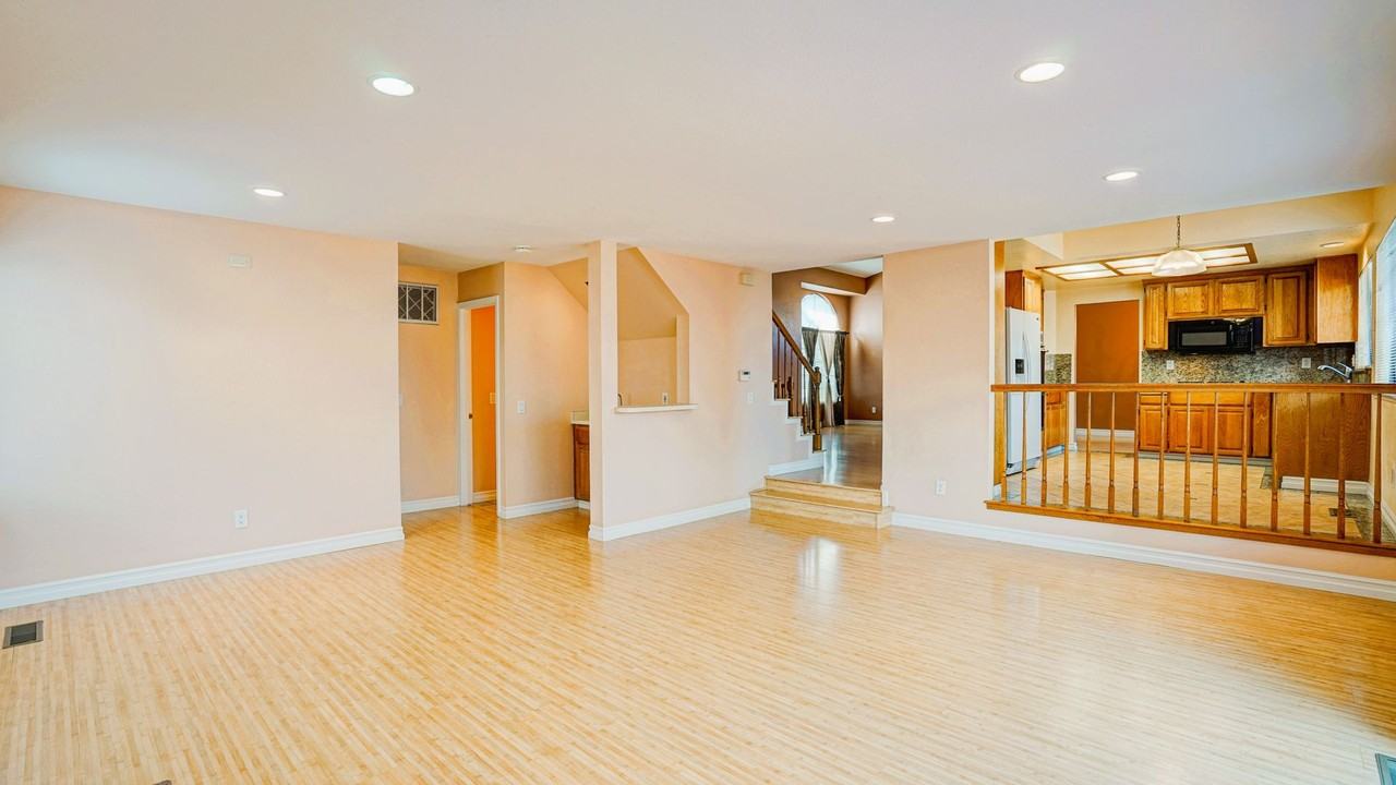 7202 Ruby Ct - Photo 6 of 27