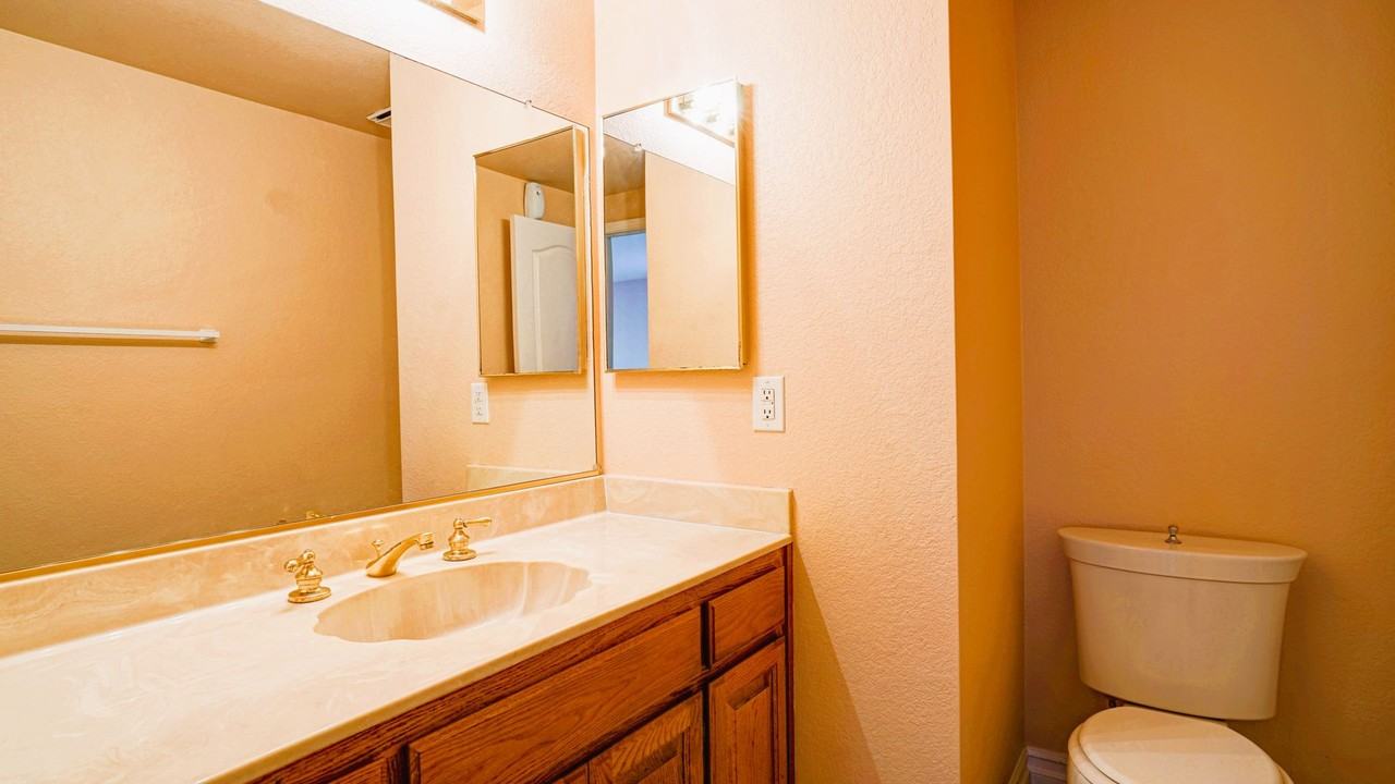 7202 Ruby Ct - Photo 7 of 27