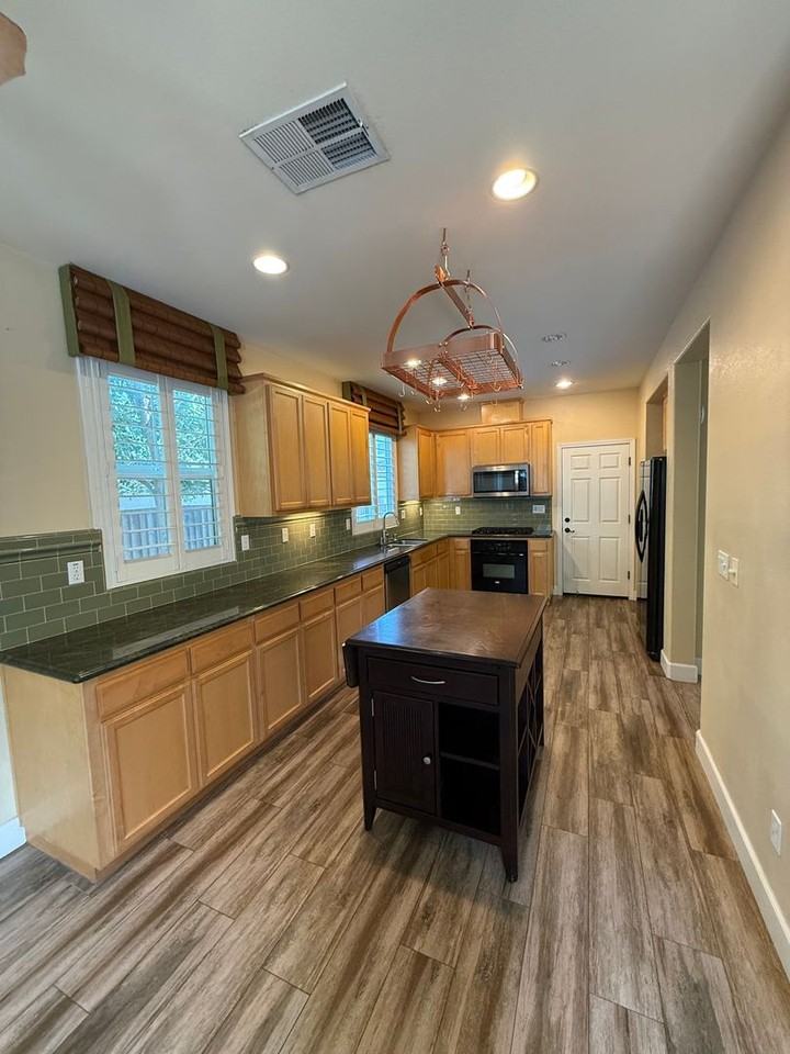 112 Refosco Ct - Photo 6 of 29