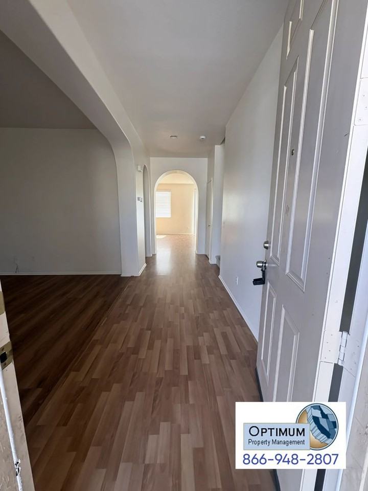 13185 Andrea Dr - Photo 4 of 28