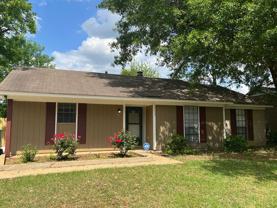 3233 Hillcrest Ln - Photo 1 of 1