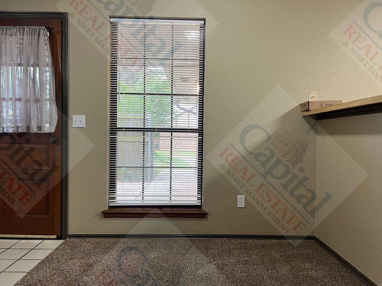 9225 Stonegate - Photo 3 of 25