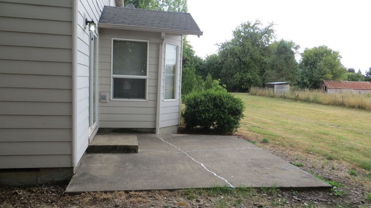 996 Ne Angelee Pl - Photo 6 of 10