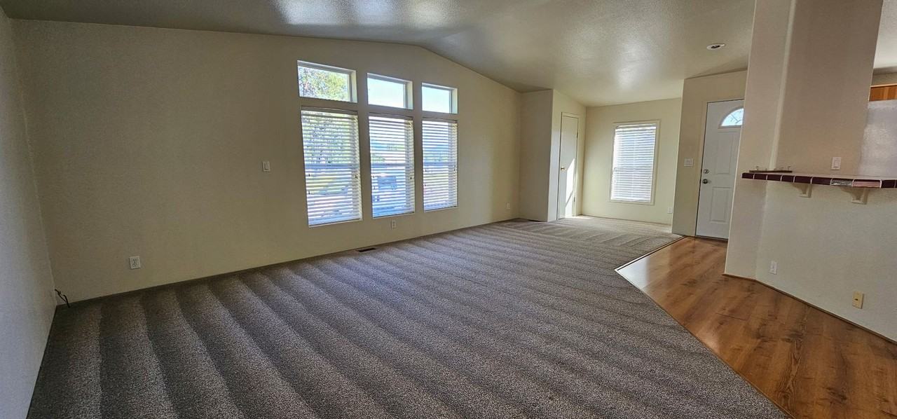 3312 Upper River Rd - Photo 4 of 30