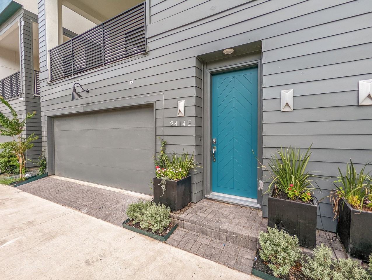 2414 Canal St #E - Photo 7 of 35