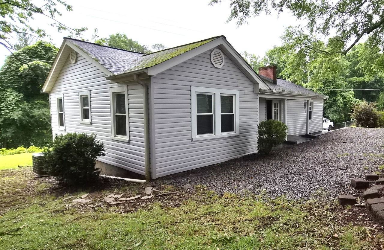 332 N Fish Trap Rd - Photo 2 of 17
