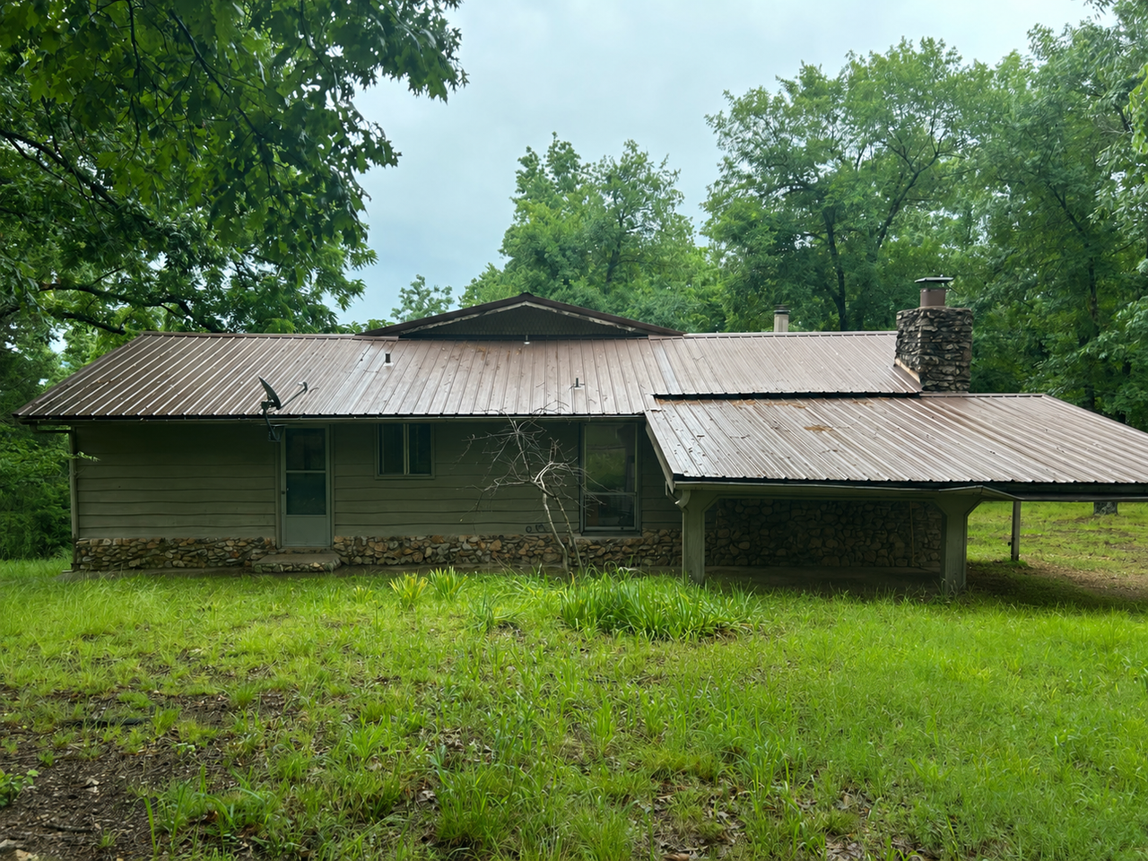 21090 Greycliff Rd - Photo 3 of 19