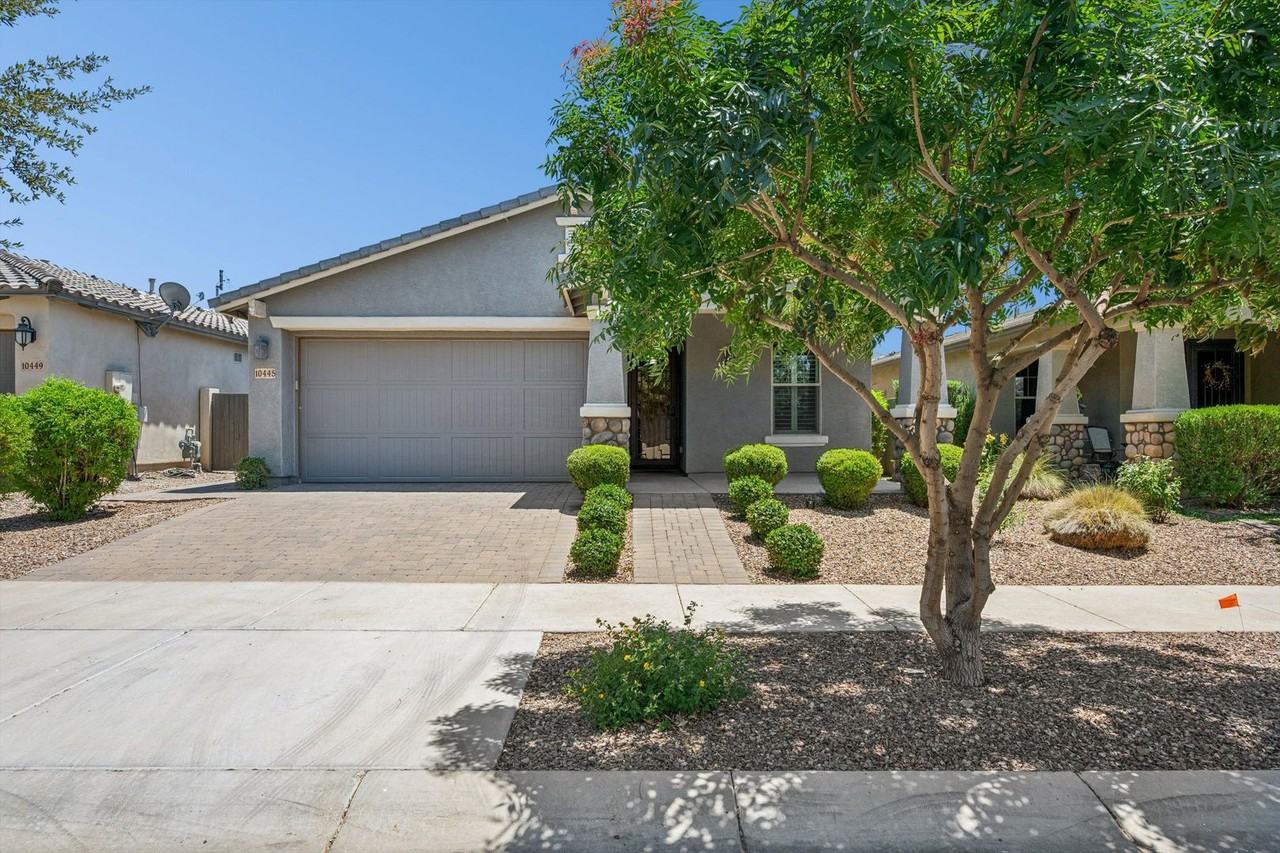 10445 E Tesla Ave - Photo 2 of 31