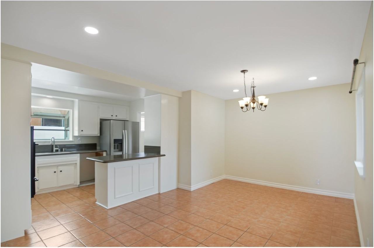 25121 Monte Verde Dr - Photo 2 of 35