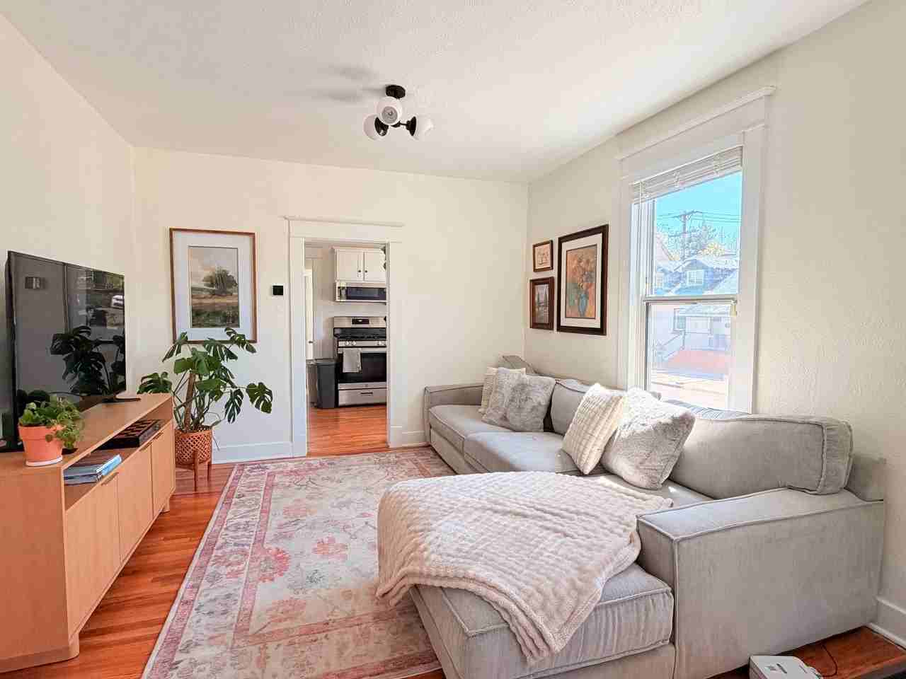 3300 Meade St - Photo 6 of 31